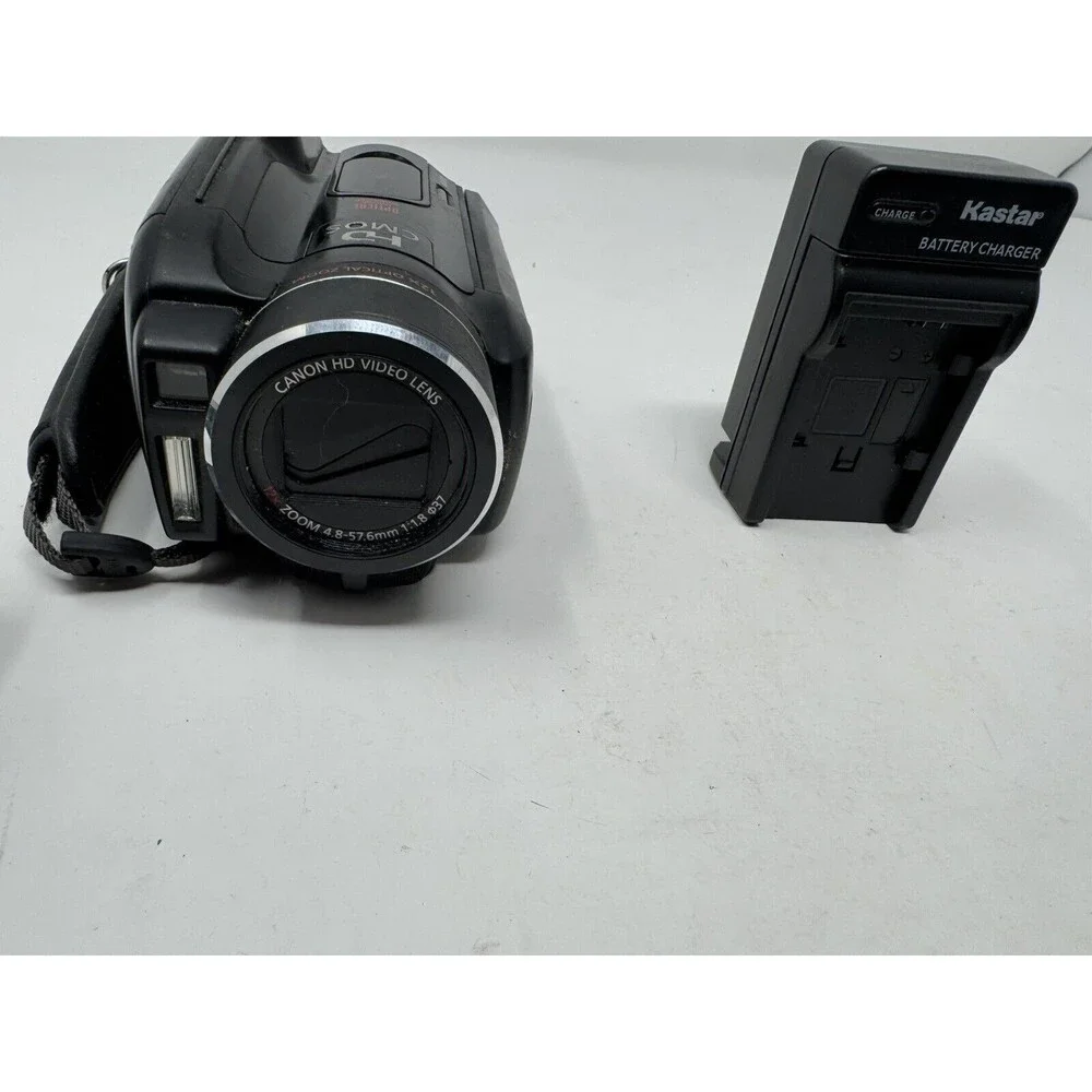 Canon VIXIA HG20 DVD, Hard Drive, Blu-ray Camcorder (Read)